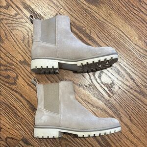 Crown Vintage Chelsea Boots